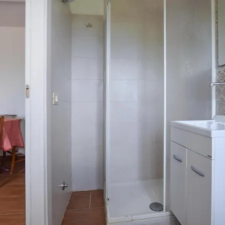 1 Bedroom Cozy In * Longobardi