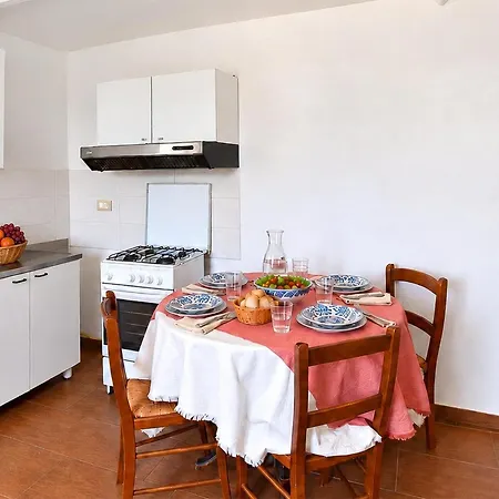 Gemütliche 1-zimmer-wohnung In Apartment Longobardi