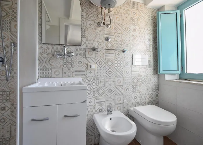 1 Bedroom Cozy In * Longobardi