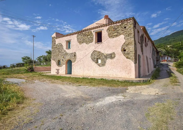 Apartman 1 Bedroom Cozy In Longobardi